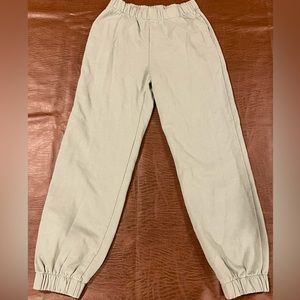 Women’s Green Brandy Melville sweats, 1 size